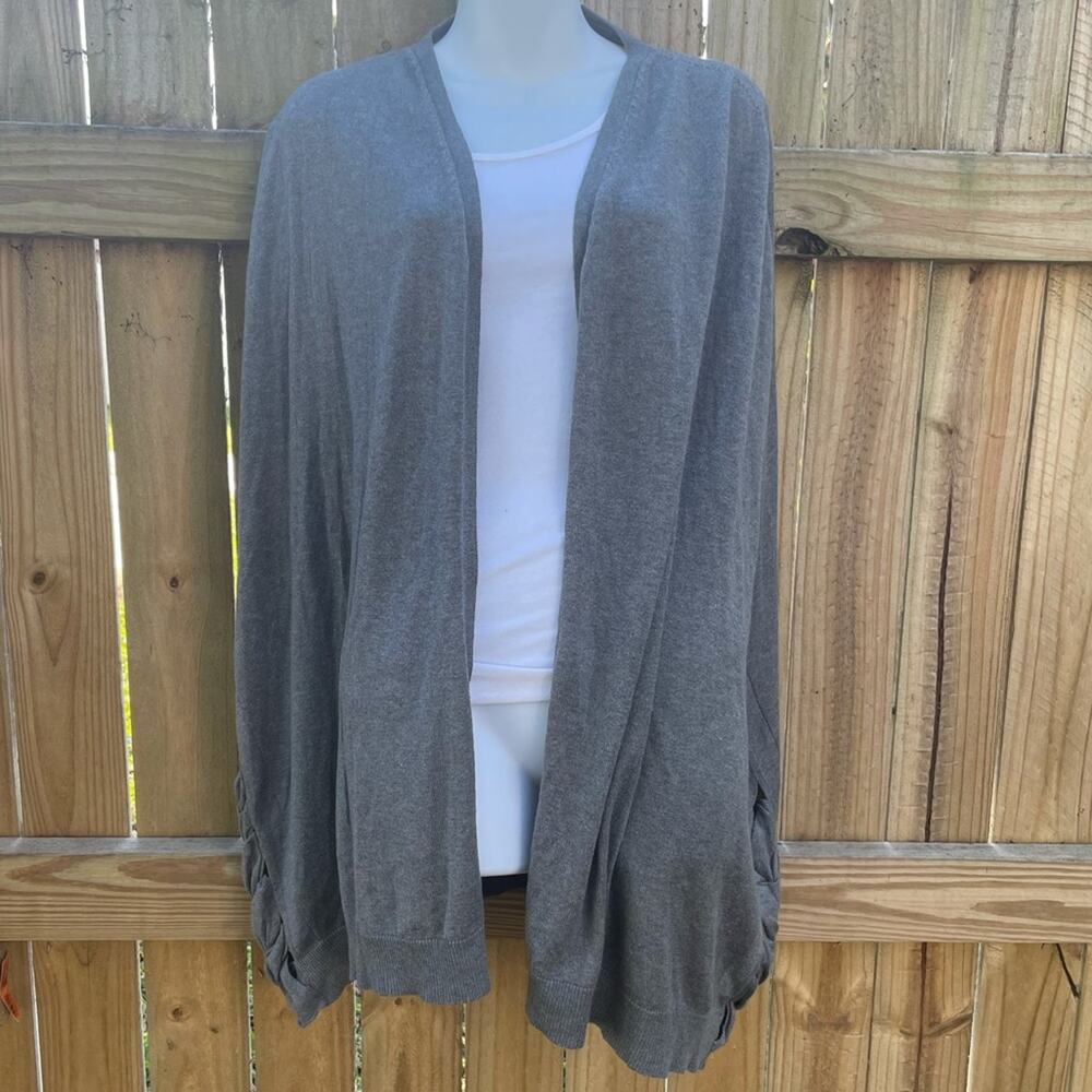 Planet clothing gray sleeveless open cardigan with lattice sides